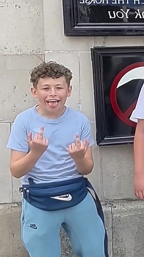 King’s Guard Delivers Swift Lesson To Careless Tourist #InspireWithCourage #GuardiansOfTheSea #EquineHeroes #StrengthInUnity #RideWithPurpose #BraveHearts #NobleSteeds #ProtectAndServe #HoovesOfHope #LifeGuardLegacy #fblifestyle | Life Guards Horse