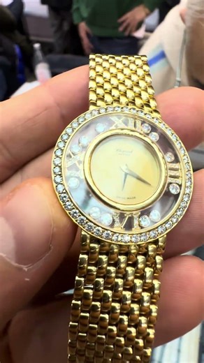 Chopard Happy Diamonds—iconic design, moving diamonds and refined Swiss elegance.