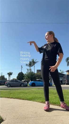 My triangle #dance #greenscreen #haveitoldyoulatelythatiloveyou #haveitoldyoulatelythatiloveyou