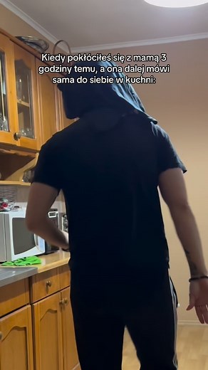 444K views · 11K reactions | KIEDY POKŁÓCIŁEŚ SIĘ Z MAMĄ A ONA DALEJ GADA SAMA DO SIEBIE . . . . #rolka #reels #reelsinstagram #tiktok #polishboy #mama | Koluniax | Facebook