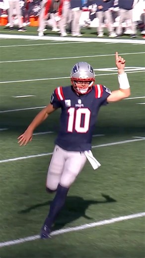 Keep it rolling Drake 😮‍💨 | New England Patriots