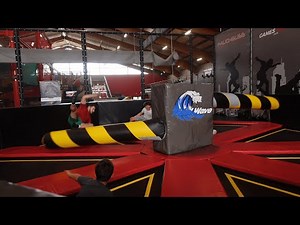 Remi Nadim et Demonexion mangent un strike au trampoline park