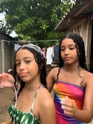 Amiga lavando o cabelo de amiga #3 #hair #hairstyle #kids | cabelo