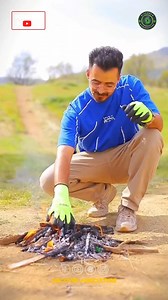 Introducing our amazing heavy-duty garden gloves, designed to elevate your gardening experience! Crafted from durable materials, these gloves provide excellent protection against thorns, sharp tools, and rough materials. With a non-slip grip, they ensure you can handle even the heaviest of gardening tasks with ease. The breathable fabric keeps your hands comfortable during extended wear, allowing you to focus on cultivating your garden without discomfort. Whether you're planting seeds, pruning b