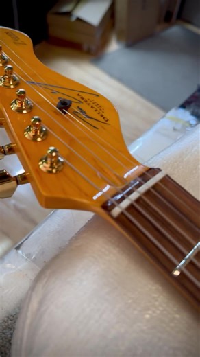 That mini-toggle is key…. All TheTone In The World only at deanzelinsky.com | Dean Zelinsky Guitars