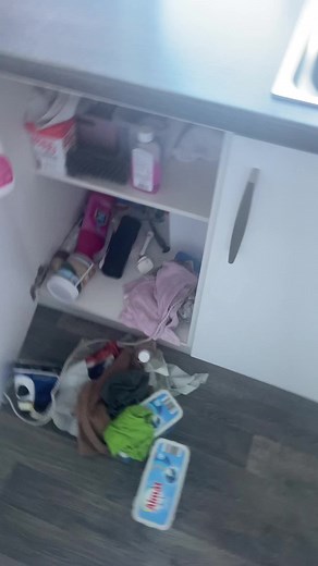 So glad this day is over 🤣 #foryou #cleantok #cleanwithme #normalisingmumlife #mumsoftiktok