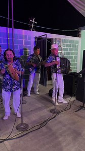 12K views · 255 reactions | Un loco enamorado 殺 | Pasos de Acero Productions | Facebook