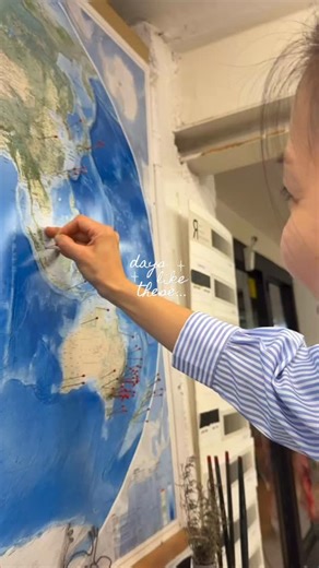 102 reactions | @yean.teo.art making and printing an aquatint etching plate #artprintresidence #aquatintetching #artprintresidencecourses #aquatintcourse | Art Print Residence | Facebook