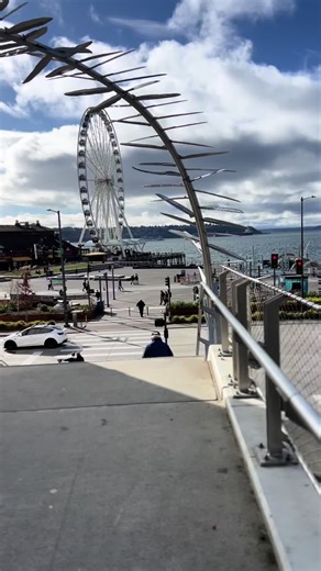 Exploring Seattle: A Guide to Pike Place and Bainbridge Island