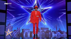 Viorel Botezatu imită animale sau cel puțin încearcă să facă asta. Reacțiile amuzante ale juraților > http://bit.ly/2SnjFsM | PRO TV