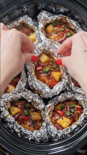 🔥 Sweet & Savory Chicken Foil Packets | Easy Crockpot Dinner Recipe #Shorts