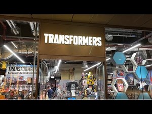 Transformers shop Tuesday reveal! Amazing exclusive Battersea store new titan merchandise
