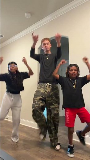 nahh dis trio is actually tuff😂🔥￼ #shorts #dance #fun