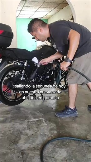 Entonación Completa de Moto en Nueva Sede Pomona