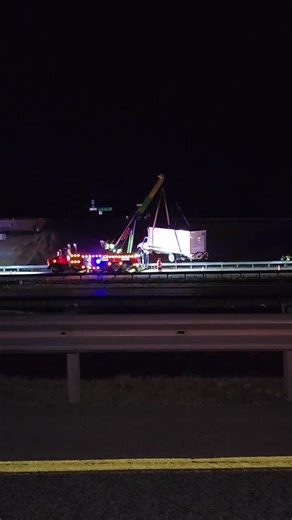 Heavy Duty Recovery of Box Truck in St. Clair, Missouri