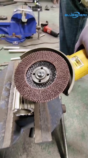Innovative BLUESHARK Alu-line flap discs. Excellent Anti-clogging & cooling grinding ability with continuous fast remove stock performance. | Blueshark Abrasives