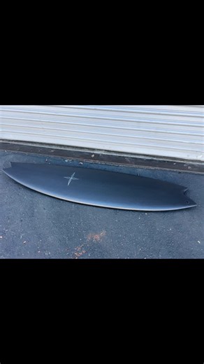 Bionic SurfBoards on Instagram: "@ryanburchsurfboards lam line vacuum bagged carbon deck, hand lam resin tint bottom on polyester blank for @tristanjongert @apex_epoxy_ done by @bionicsurfboards"