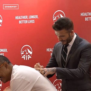 25K views · 211 reactions | When you meet David Beckham you have to do what you have to do... | GiveMeSport | Facebook