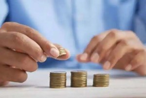 What Are Fixed Deposits? Things To Know About Term Deposits & Interest Rates Compared