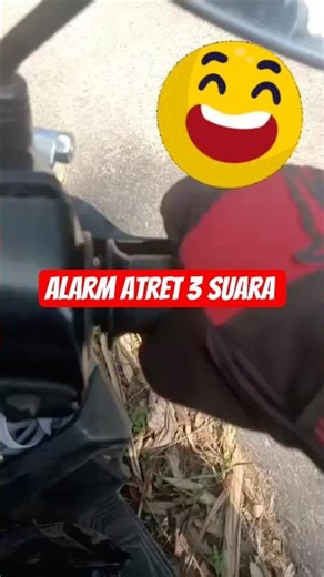 It's also funny if a motorbike uses a 3-sound alarm like a truck😁 #truckhorn #backhorn #canterman...