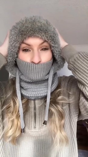 80 reactions · 5 comments | ❄️ Cold-weather commuters, rejoice! 泥 Stay warm and cozy with a 3-in-1 Beanie Hat that's also a knitted ski scarf & face mask. Windproof protection for your daily commute or outdoor adventures.  Perfect gift for yourself or others this holiday season!  | Prescott Com | Facebook