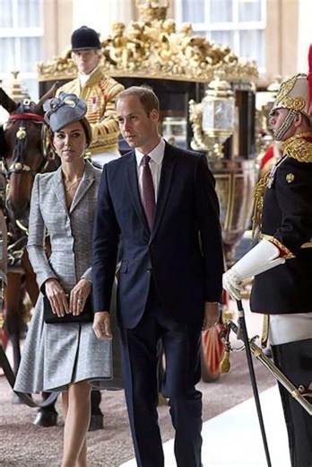 Pregnant Kate Middleton Appears at Royal Carriage Ceremony Just Before Princess Charlotte’s Birth