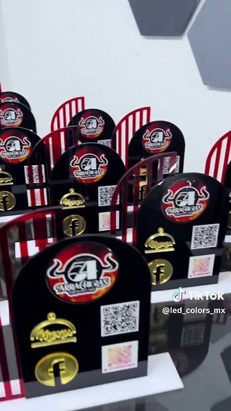 Colores LED para Publicidad en Acrílico