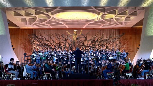 Maestro Riccardo Muti set to conduct concert in Vatican - Vatican News