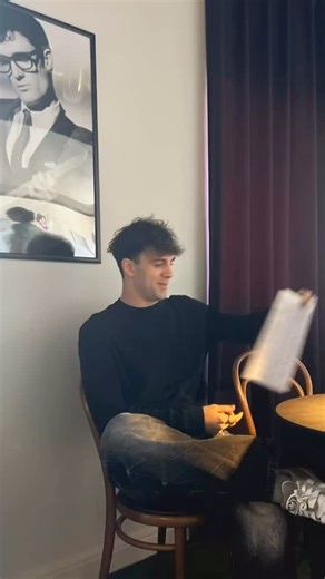 Local lad Elliott Hanna joined the West End cast of Billy Elliot at London’s Victoria Palace Theatre age 10 and became the 34th and youngest performer to play the title role. We’re thrilled that he’ll be joining us for our screening of the musical in the Hall! He’ll be giving a short introduction to the musical before taking his seat for the show. Follow our bio link for tickets for Thursday 24 April. 🎥 Filmed in our 1840 Lounge #LiverpoolPhilharmonicFilm | Royal Liverpool Philharmonic