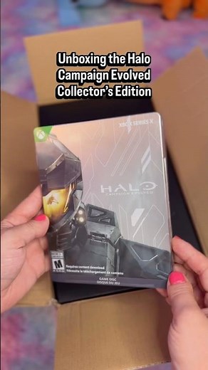 Let's unbox the Collector's Edition of @halo Campaign Evolved. #halo #halocampaignevolved