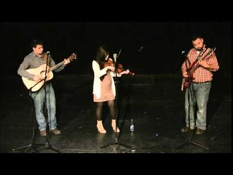 The Kentucky Mountain Trio - Because He Loved Me - Homer Ledford Concert Series Fall 2014