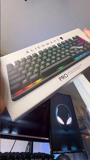 Credit:@AlienwareChannel The Alienware Pro Wireless Gaming Keyboard #keyboard #alienware #pcbuild
