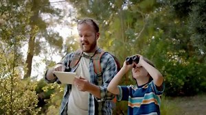 Walmart Trio AXS Tablet TV Spot, 'Poison Ivy'