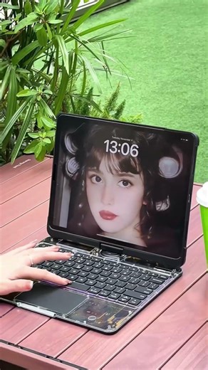 Can’t get enough of this black iPad Magic Keyboard 😍#ipad #keyboard #fyp #ipadcase