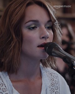 181K views · 1.7K reactions | Die wunderbare Lotte hat für uns ihren Feelgood-Song "Mehr Davon" in einer Amazon Original Version aufgenommenStreamt ihn ab jetzt exklusiv auf Amazon Music: https://amzn.to/3331eD1 "Alexa, spiel die Countryside Session von Lotte." | Amazon Music DE | Facebook