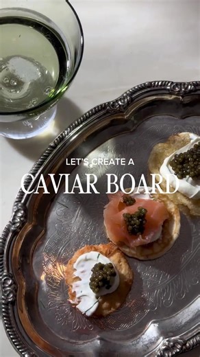 A perfect ROE caviar board by @luluandgeorgia #roecaviar #roecaviar #caviarbar #caviar #caviarboard