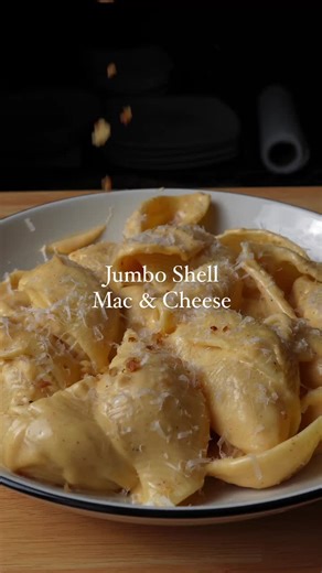 Jumbo shell mac n cheese, perfect for sauce. #fypシ #fyp #cooking #trending #macandcheese #foryou #foryoupagе #cheesy #tiktoker #tiktok #foodtok #foodtiktok