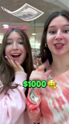 Hunting for Jelly Cake SLIME at Claire’s! 👀🛍️