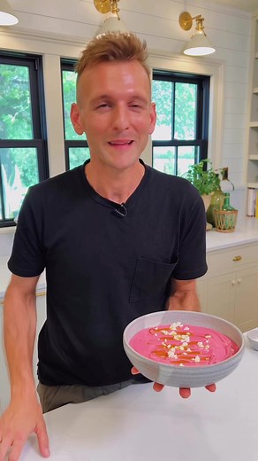 If you have beets that you want a new way to enjoy, this beet hummus is for you! The color is vibrant, and the texture is creamy and super delicious! Ingredients in the comments! #hummus #beets #summerproduce #freshflavor #dip | Wyse Guide