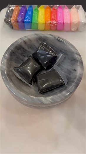 Satisfying Mixing Clay Colors 🖤🖤🖤 #satisfying #polymerclay #mix #oddlysatisfying