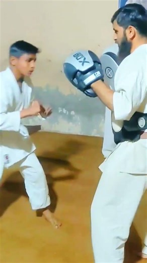 Marshal arts #martialarts Kyokushin karate 🥋🥋🥋🥋 Nisar Marshal arts academy Shikarpur 🥋🥋🥋 Stronger