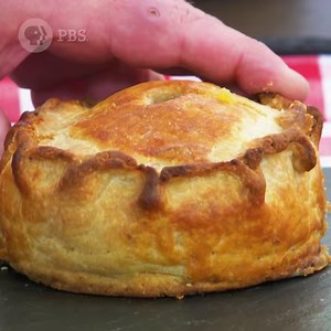 299K views | Have you heard of hand-raised pies? The Great British Baking Show breaks down what makes this dessert unique. Catch new episodes Fridays at 8PM on #MPBTV. #PBSBakingShow | MPB - Mississippi Public Broadcasting | Facebook