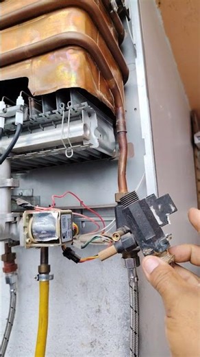 Replacing the water flow valve on a SPLENDY water heater
