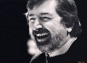 Guccini va ad Auschwitz: 50 anni fa usciva la canzone-manifesto