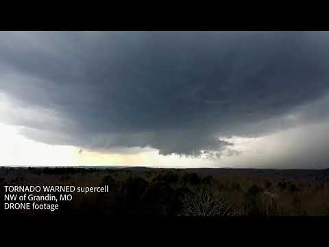 TORNADO WARNED supercell intercepted by drone NW of Poplar Bluff, MO