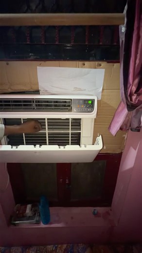 LG Window Inverter AC Not Cooling? 😱 मात्र 2 साल में कूलिंग खत्म! ✅ #shorts#manojatozrepair
