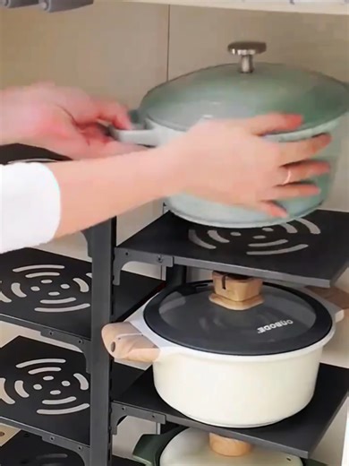 Keep Cookware Organized with a Pan Rack