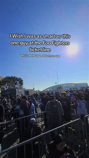 Genius spotted at the @Foo Fighters ticket line at @Kia Forum #foofighters #kiaforum #waitinginline #foofightersconcert