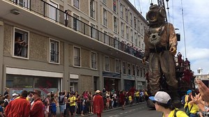 581K views · 5.7K reactions | Ze komen eraan... 2018.nl/dereuzen | Arcadia | Facebook