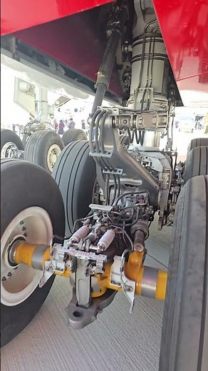 A380 Huge Landing Gear Explained | Incredible Engineering